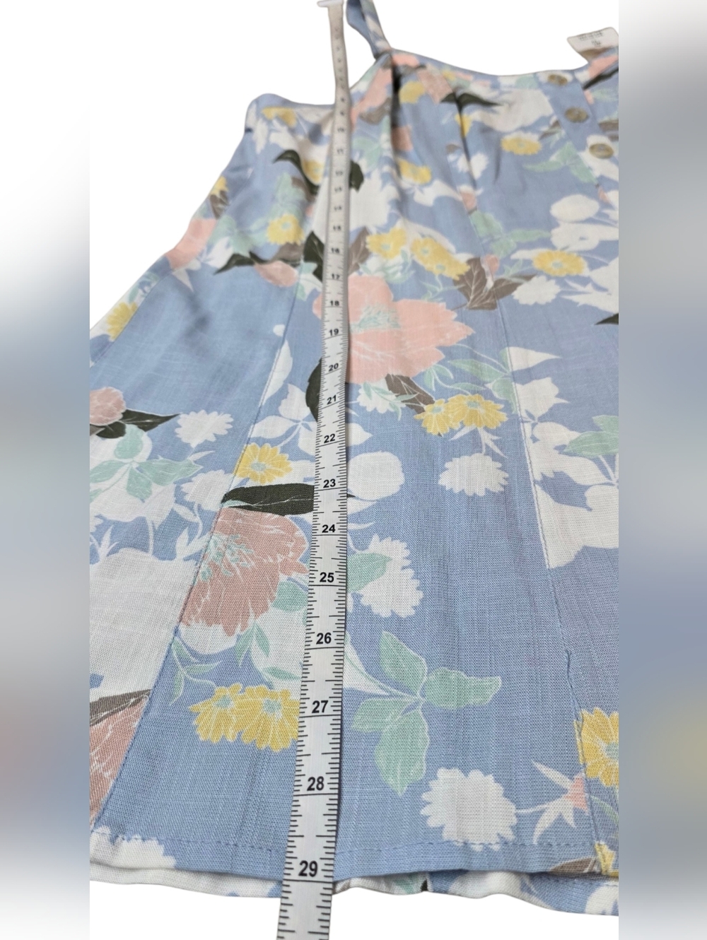 Torrid Blue Fog Floral Button Front Cami Romantic Tank โ Size 00 - M/L - Size 10 - Picture 17 of 17